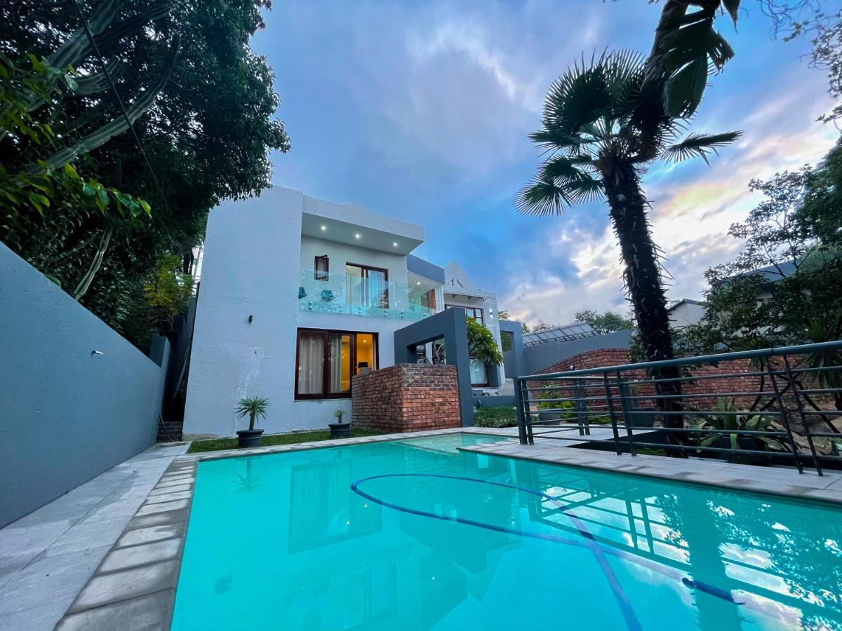 Amoris Guest House-Randburg Йоханнесбург Экстерьер фото
