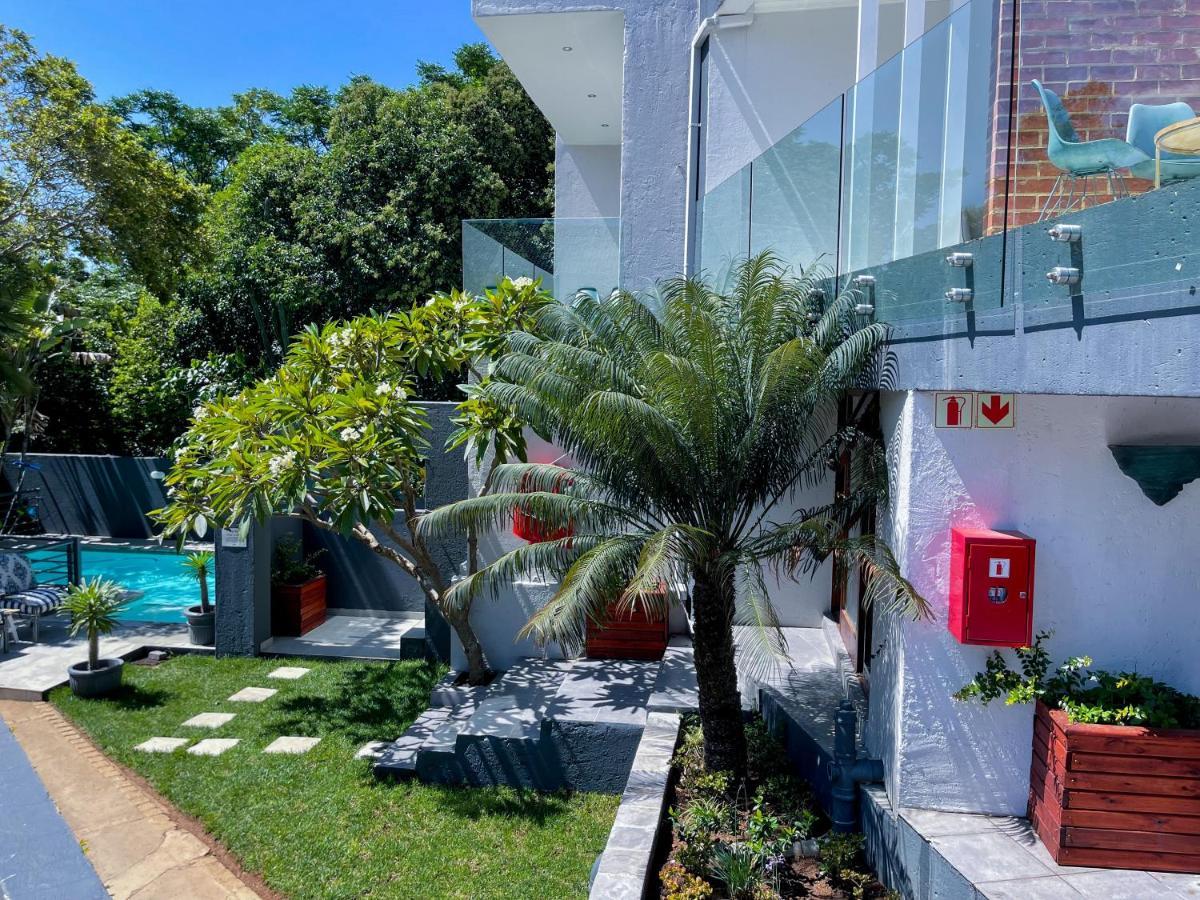 Amoris Guest House-Randburg Йоханнесбург Экстерьер фото